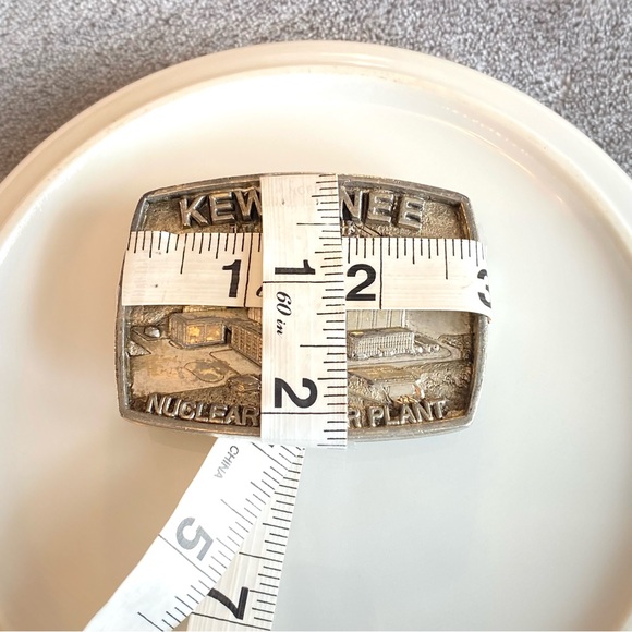 Kewaunee Nuclear Power plant anniversary plate, buckle, and medallion. - Picture 5 of 9